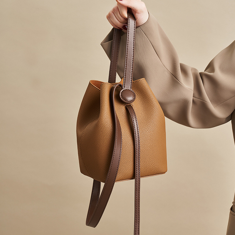 Classic Women's Water Bucket H - Luxury Bags Levels ulasan dan harga